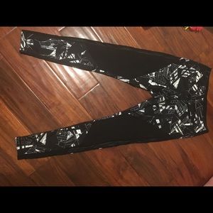 Zella Graphic Leggings